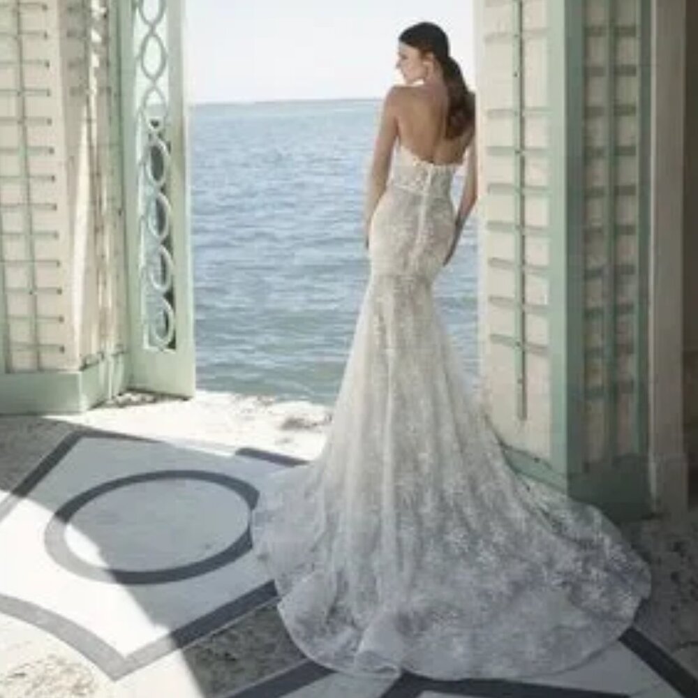 Netta BenShabu Wedding Gown. RETURNS not accepted. Please read description.
